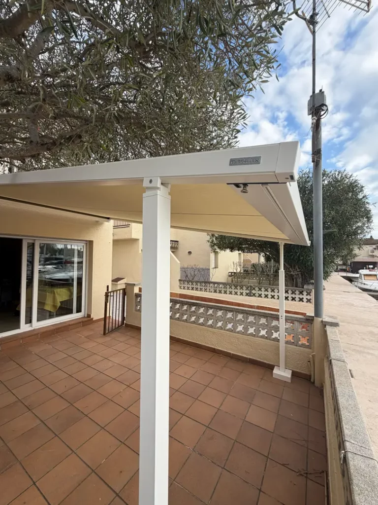 imagen pergola markilux en roses