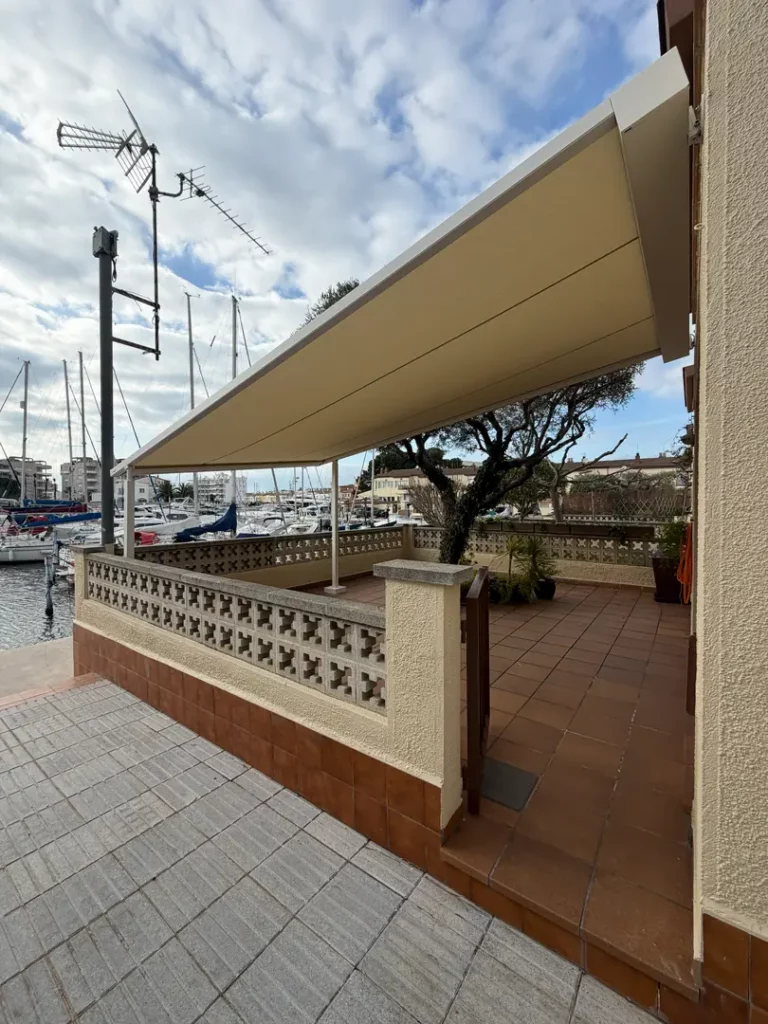 imagen pergola markilux en roses